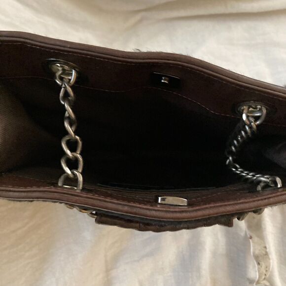 Brown Pony Hair, Chain Bag Designer Principessa, Adriana wore in Sopranos S5Ep12 - Picture 11 of 16